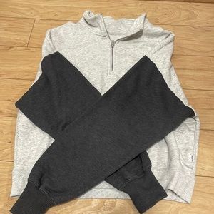 hollister half zip up